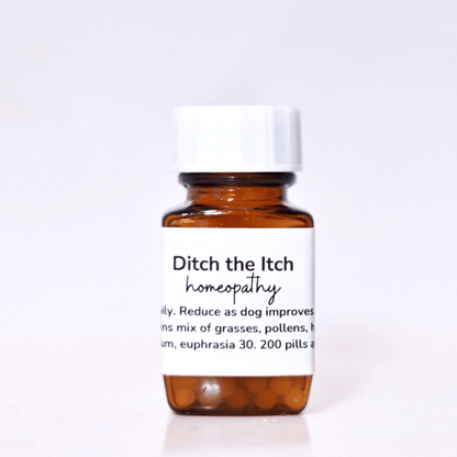 Ditch the Itch homeopathy bottle for dogs with grass and pollen sensitivity
