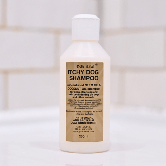 Itchy Dog Shampoo bottle with neem and coconut oil for sensitive skin and allergies in dogs, 250ml.